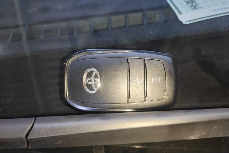 Used Toyota FRONTLANDER 2022 2.0L CVT Luxury Edition