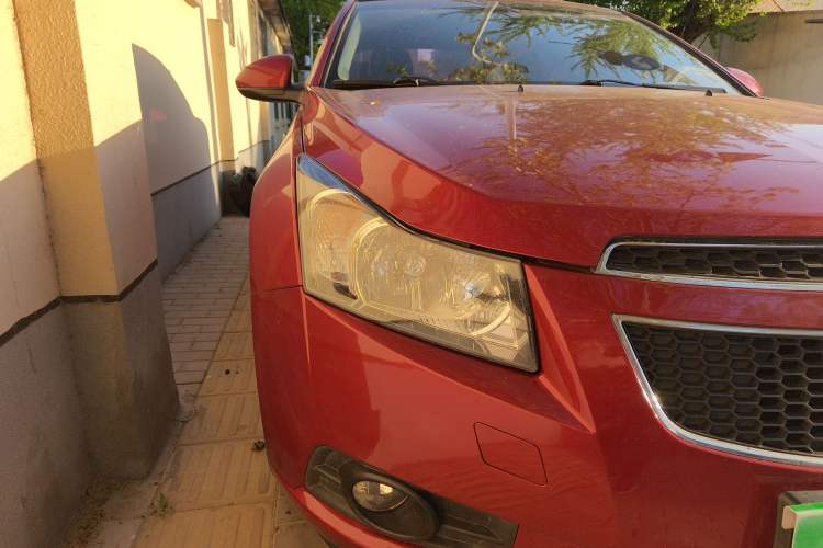 Used Chevrolet Cruze 2013 1.8L SE AT Right Front Headlight