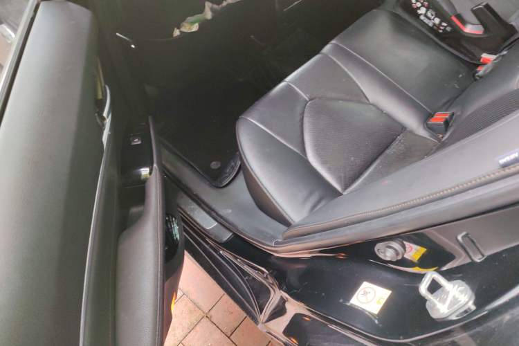 Used Toyota Camry 2018 2.5G Luxury Edition Left Rear Seat