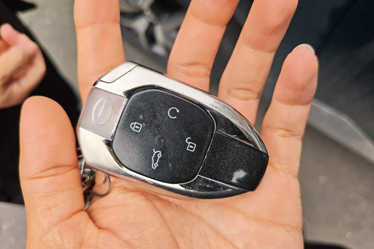 Used GAC Trumpchi GS8 2022 Double-Energy Series 2.0TM Two-Wheel Drive Prestige Edition (6 Seats)
