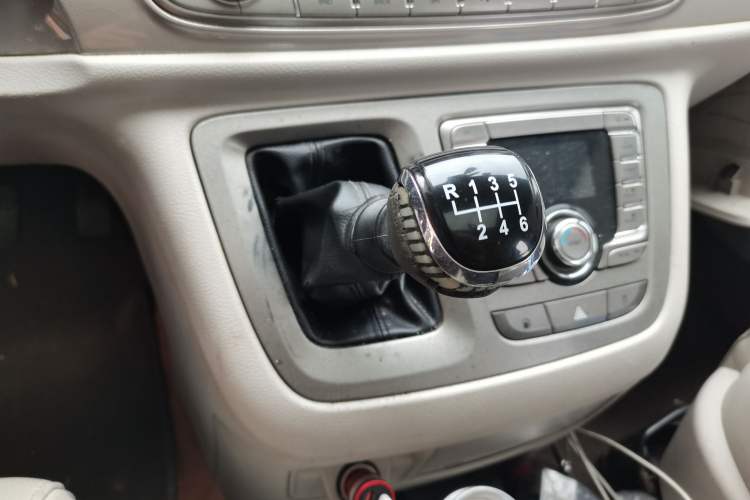 Used SAIC MAXUS G10 2018 PLUS 1.9T Manual Elite Edition Diesel