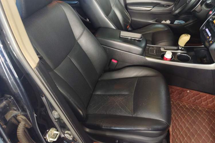 Used Nissan Teana 2013 2.5L XL Leading Edition Right Front Seat