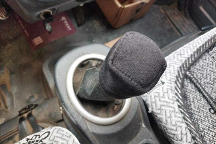 Used BAIC Weiwang 306 2013 1.2L Value Edition Comfort Type 7 Seats A12 China IV Emission Standard Gear Lever