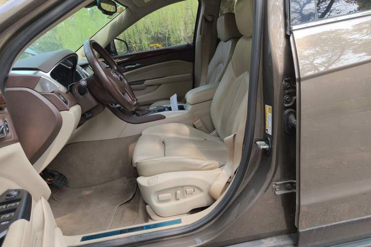 Used Cadillac SRX 2014 3.0L Leading Model
