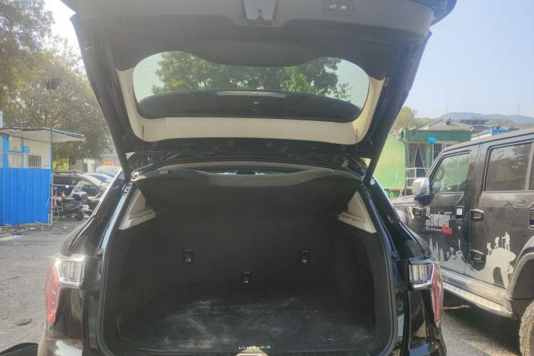 Used Lynk & Co 01 EM-P 2018 1.5T PHEV JingPro National Emission Standard V Trunk