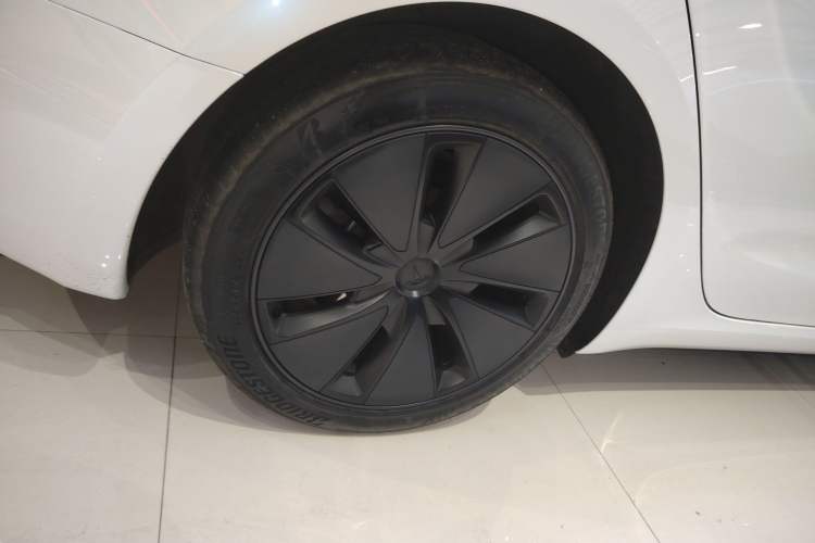Used Tesla Model 3 2025 Rear-Wheel-Drive Version