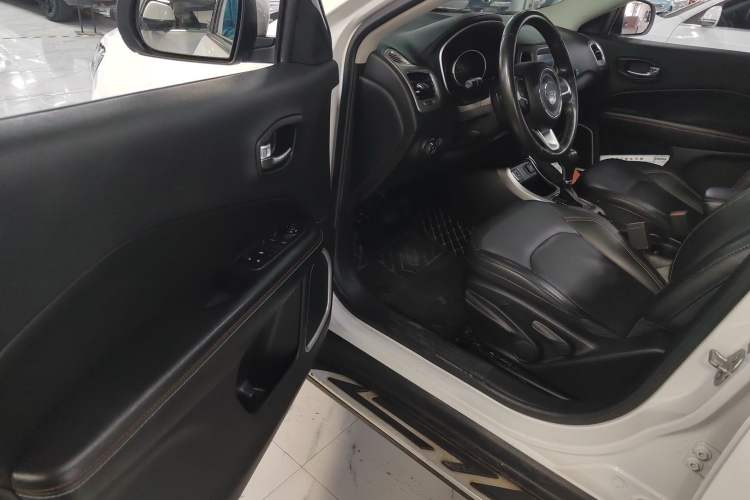 Used Jeep Compass 2017 200T Automatic Family Edition Driver Seat