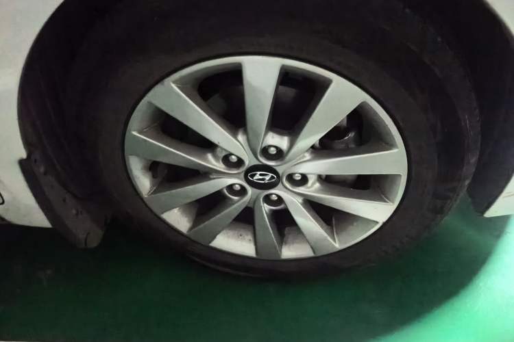 Used Hyundai Mistra 2014 1.8L Automatic Smart GLS