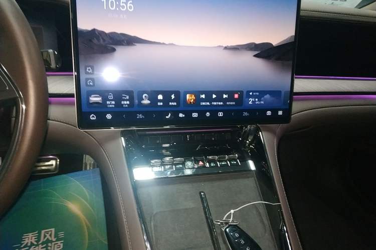 Used Denza Z9 2024 1100 km Four-Wheel Drive Max Version
