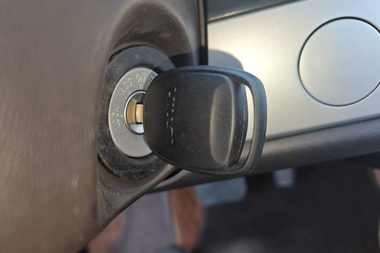 Used CHANGAN NEVO Lumin 2025 301km Honey Dew Edition Vehicle Key