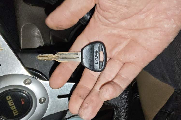 Used Suzuki Wagon R 2010 e 1.4L Manual ES Economy Model Vehicle Key