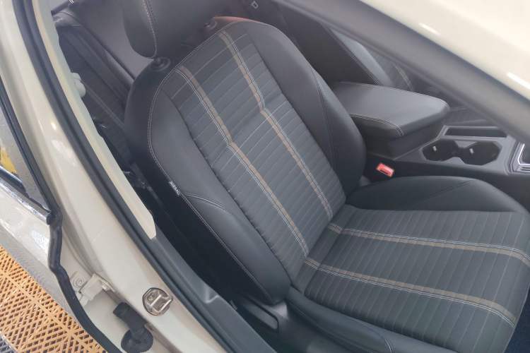 Used Volkswagen Lavida 2021 280TSI DSG Comfort Edition Right Front Seat