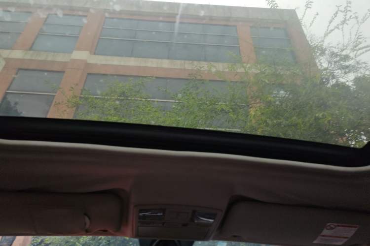 Used Bestune X80 2015 2.0L Automatic Comfort Anniversary Edition
