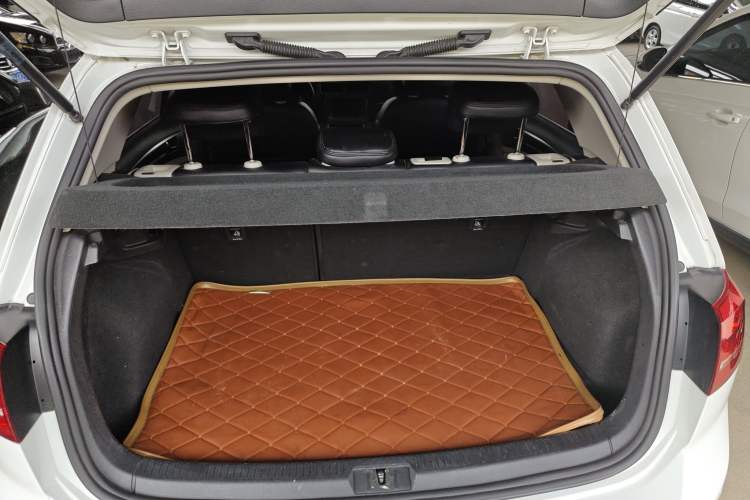 Used Volkswagen Golf 2016 230TSI Automatic Comfort Version Trunk