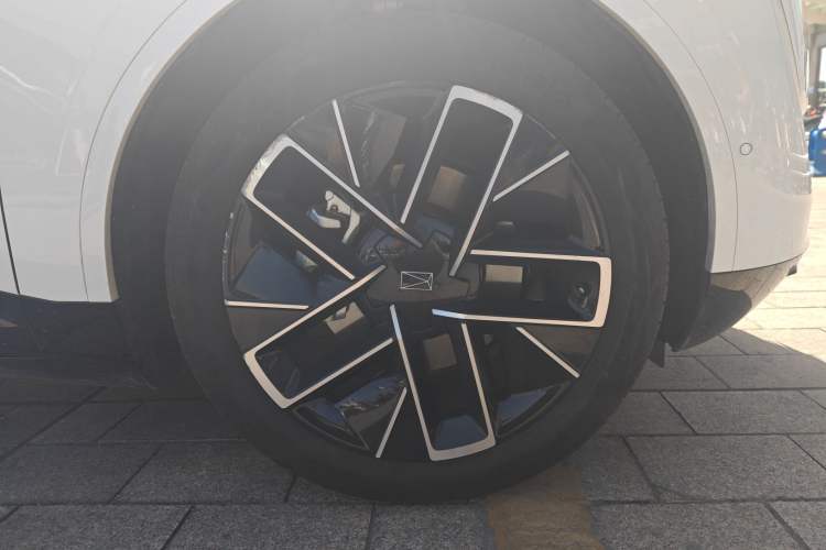 Used Avatr 11 2023 Harmony 90-degree Rear-wheel Drive Edition
