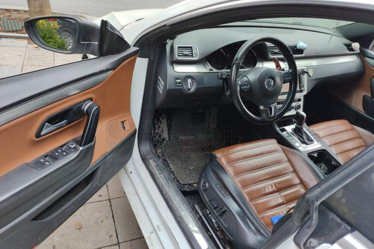 Used Volkswagen FAW-Volkswagen CC 2015 2.0 TSI Luxury Model Driver Seat