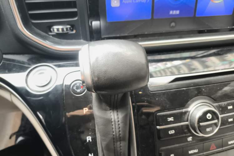 Used GAC Trumpchi M8 2018 320T Luxury Edition Gear Lever