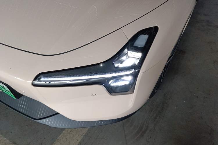 Used XPeng MONA M03 2025 600 with Ultra-Long Range Max Left Front Headlight