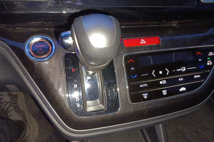 Used Honda Elysion 2019 2.0L Hybrid Luxury Edition
