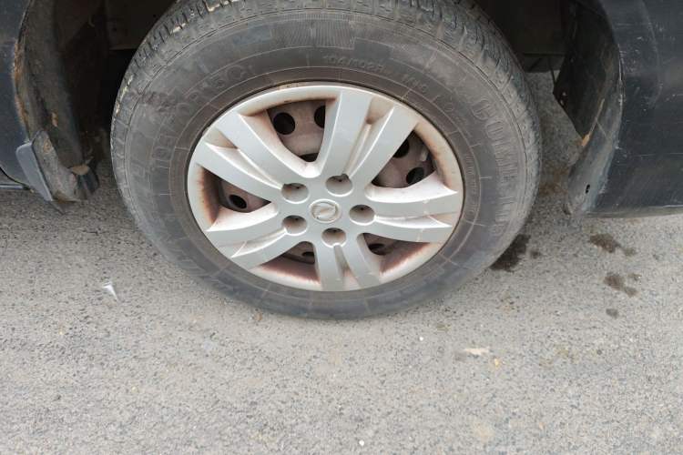 Used FORTHING Lingzhi 2019 M5L 1.6L 7-Seater Exclusive Model China VI Standard Right Front Wheel Hub