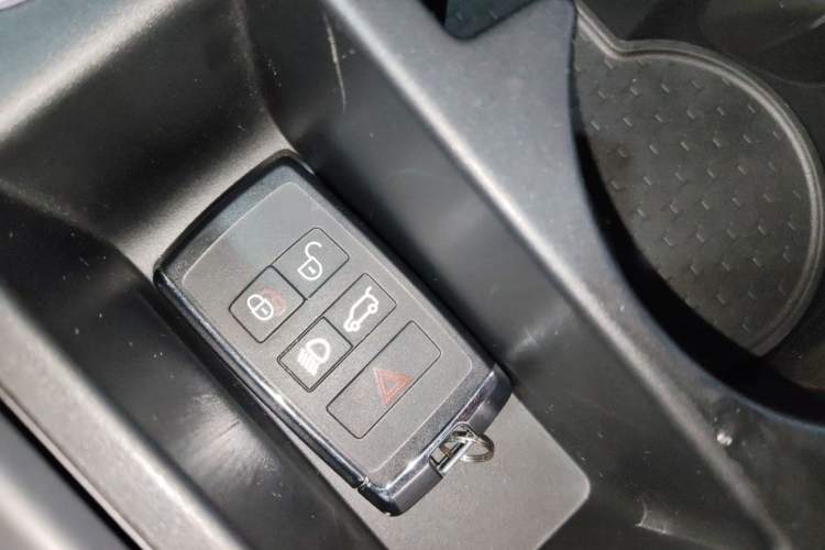 Used Jaguar F-PACE 2023 P250 R-Dynamic BLACK