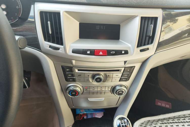 Used Brilliance Junjie 2011 1.6L Manual Comfort Model
