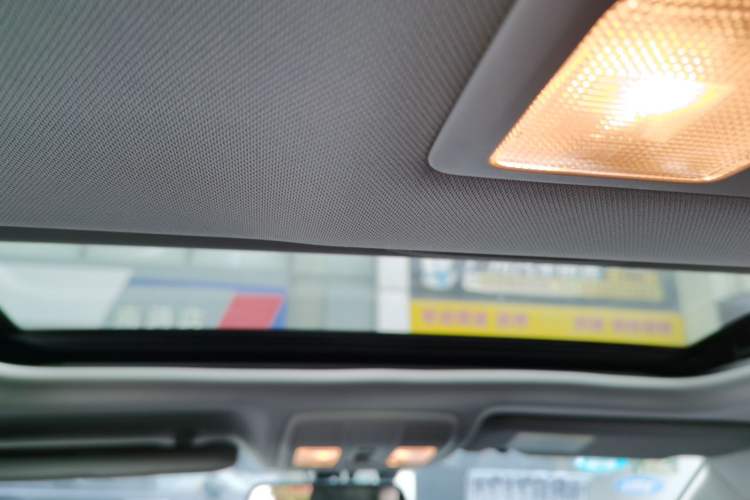 Used Mazda Atenza 2014 2.0L Blue Sky Luxury Edition Headliner