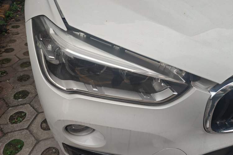 Used BMW X1 2018 sDrive18Li Luxury Model Right Front Headlight