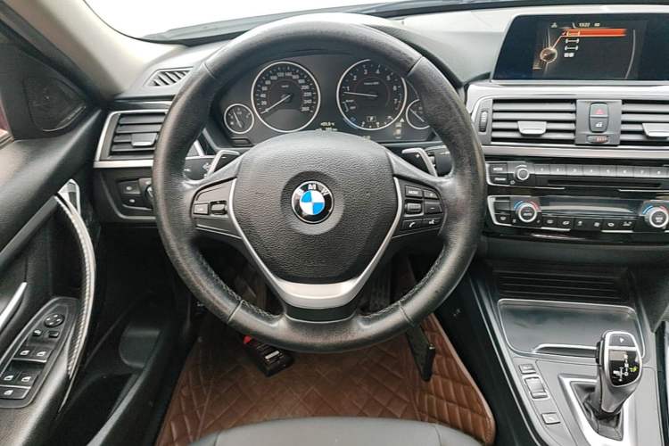 Used BMW 3 Series 2017 320Li M Sport Edition Steering Wheel