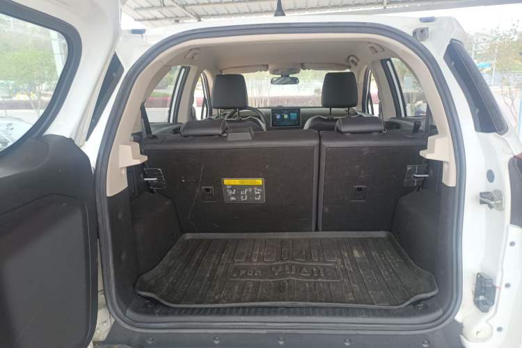 Used BYD Yuan New Energy 2019 EV535 Smart Connect Trendsetting Model Trunk