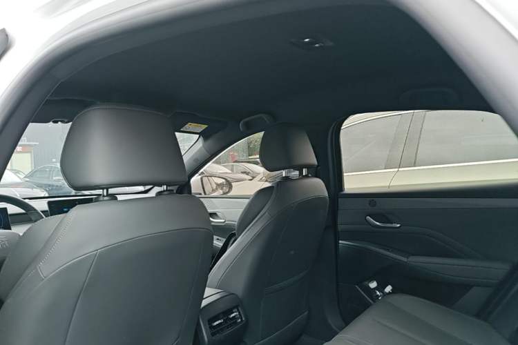 Used BYD Qin PLUS 2025 DM-i Smart Drive 55KM Leading Model
