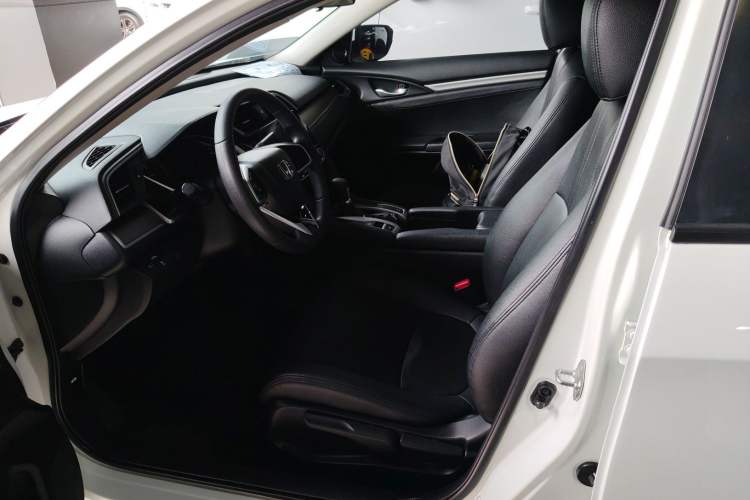 Used Honda Civic 2016 220TURBO CVT Luxury Edition