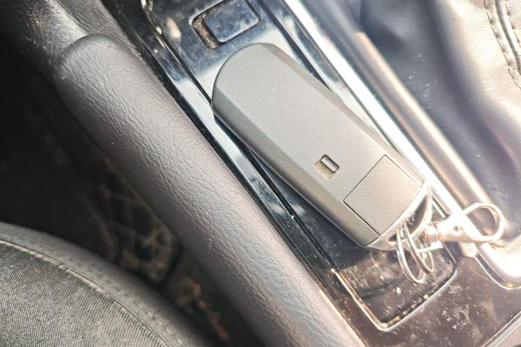 Used Mazda 3 Axela 2017 Sedan 1.5L Automatic Luxury Model Emission Standard China V Vehicle Key