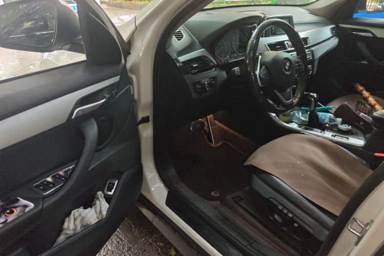 Used BMW X1 2018 sDrive20Li Leading Model