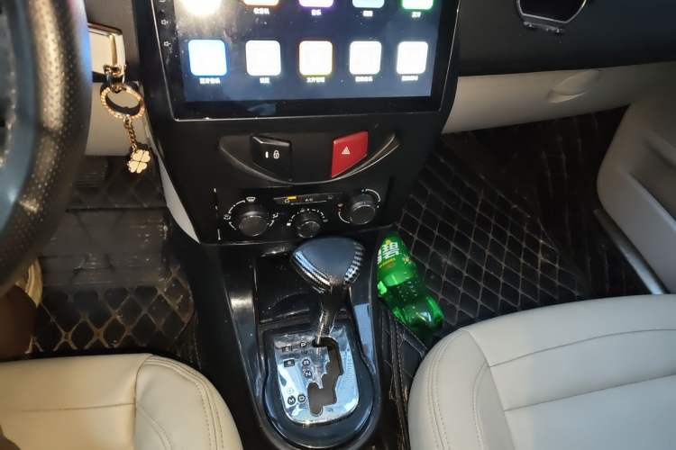 Used Citroen C-Quatre 2013 Sedan 1.6L Automatic Prestige Model Gear Lever