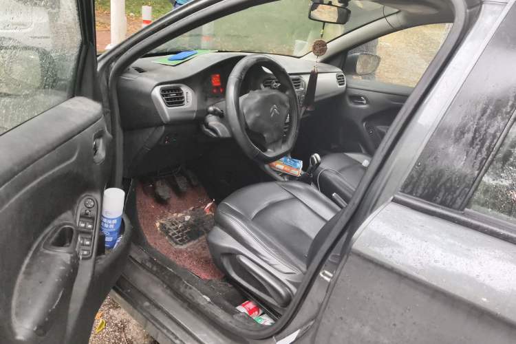 Used Citroen Elysee 2014 1.6L Manual Fashion Edition Driver Seat