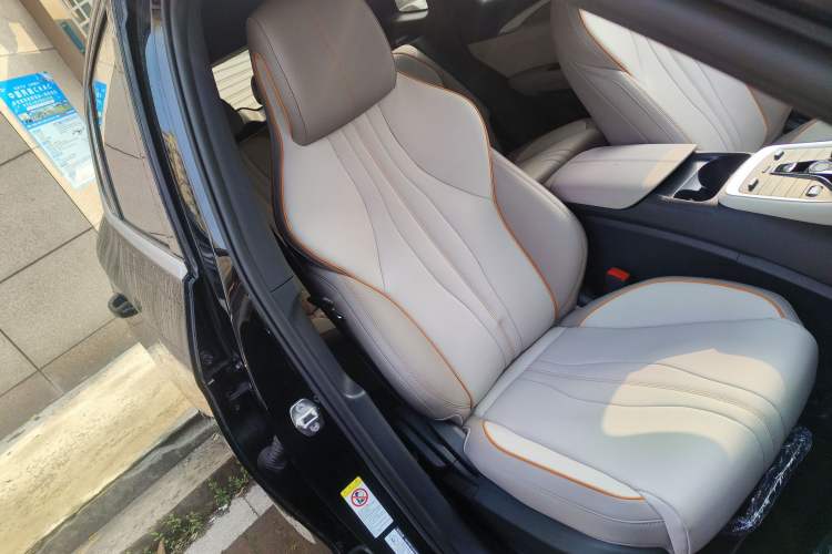 Used BYD Song Pro New Energy 2024 HONOR Edition DM-i 71KM Navigation Model