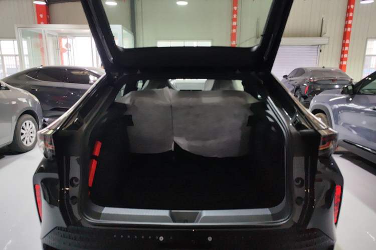 Used Volkswagen ID.UNYX 2025 Pure Model