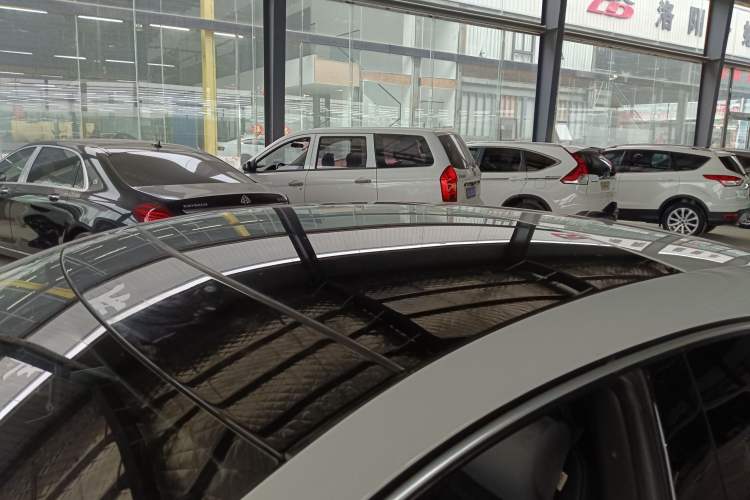 Used Volkswagen FAW-Volkswagen CC 2016 1.8TSI Luxury Model Roof