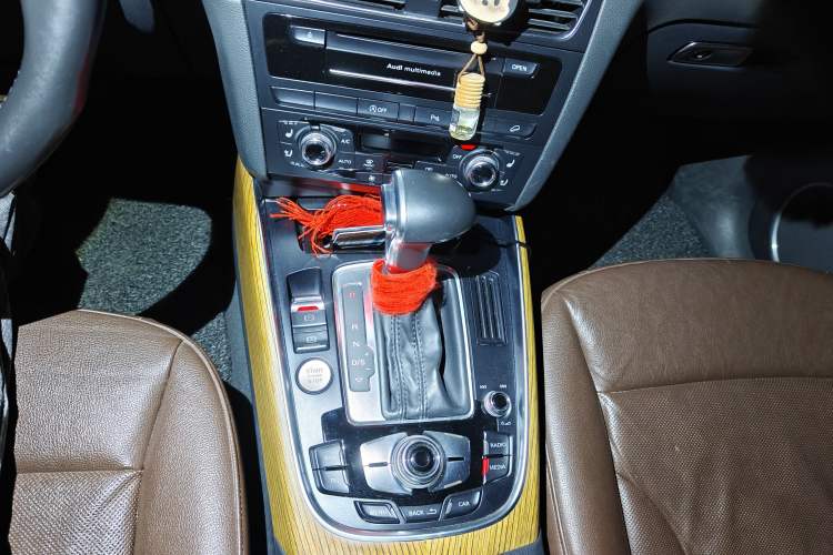 Used Audi Q5 2015 40 TFSI Luxury Model
