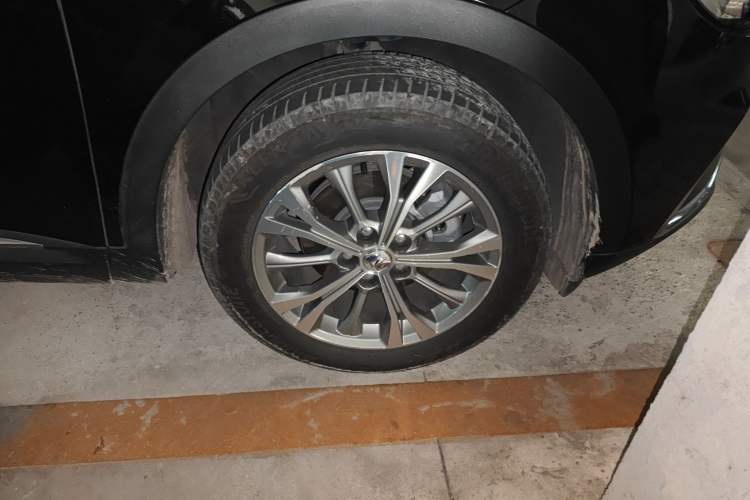 Used Buick Envision 2021 Encore Plus 652T Five-Seat Luxury Model
