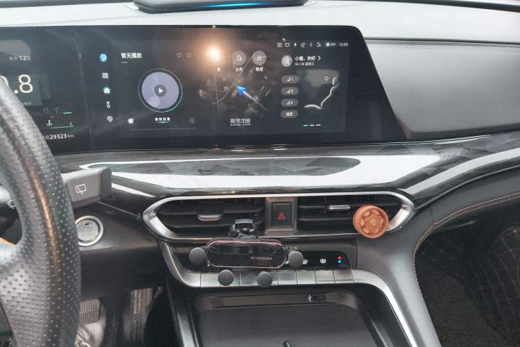 Used CHANGAN UNI-T 2022 1.5T Flagship Edition Audio And AC Panel