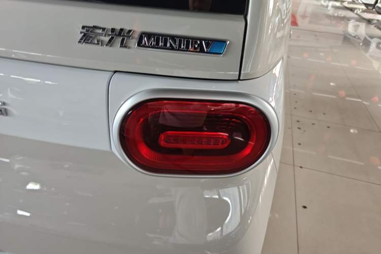 Used Wuling Hongguang MINIEV 2024 3rd Generation 215km Youth Edition