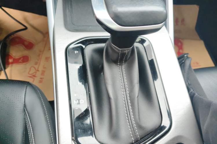 Used Geely Auto Emgrand 2022 4th Generation 1.5L CVT Luxury Model Gear Lever