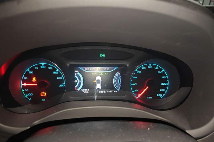 Used BYD Song New Energy 2017 Song DM 1.5TID All-Wheel Drive Luxury Model
