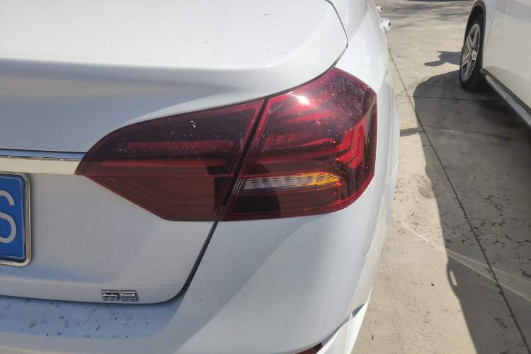 Used Geely Auto Emgrand 2021 UP 1.5L CVT Luxury Model Exterior 3