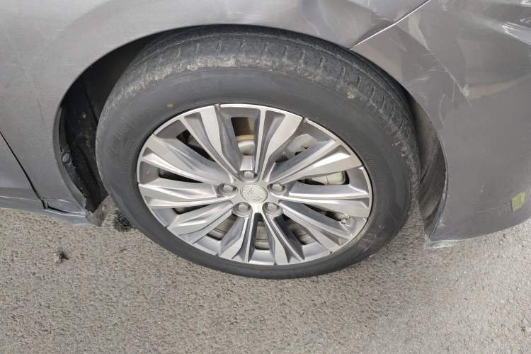 Used Hongqi E-QM5 2023 620km PLUS
