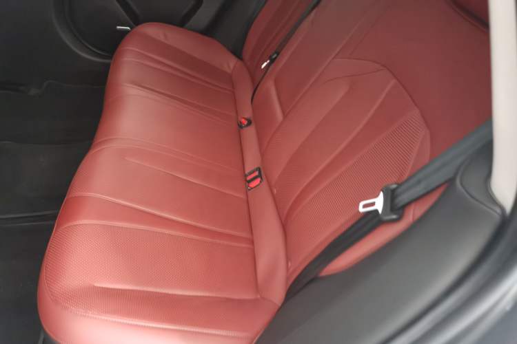 Used XPeng P7 2020 562E Performance Edition Left Rear Seat