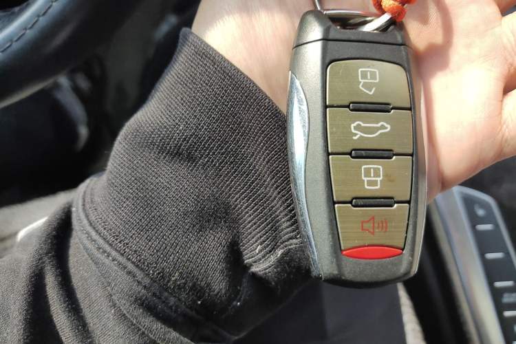 Used Haval H7 2017 Red-Label H7 2.0T Automatic Luxury Model
