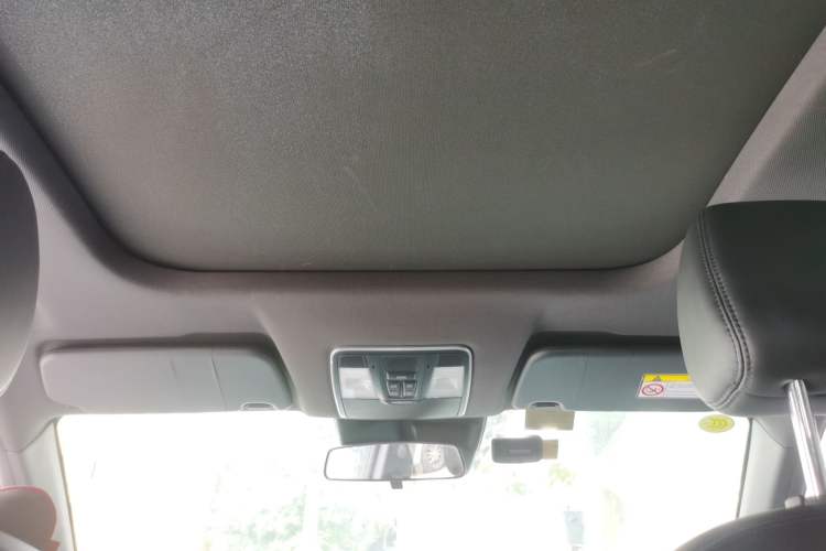 Used Dongfeng Fengon E3 2019 EVR Extended-Range Luxury Model
